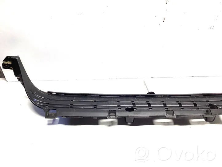 Mercedes-Benz E W212 Staffa di rinforzo montaggio del paraurti posteriore A2128854565