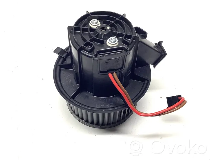 Mercedes-Benz E W212 Ventola riscaldamento/ventilatore abitacolo V7825001