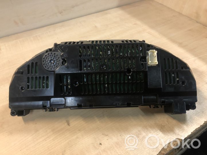 Mercedes-Benz C W204 Geschwindigkeitsmesser Cockpit A2C53245324