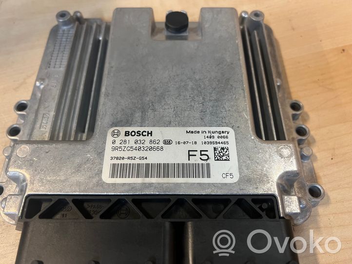 Honda CR-V Komputer / Sterownik ECU i komplet kluczy 0281032862