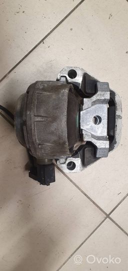 Audi A8 S8 D4 4H Supporto di montaggio del motore 4h0199381