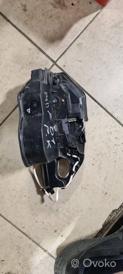 BMW 7 F01 F02 F03 F04 Motore per chiusura ammortizzata della porta anteriore 7185691