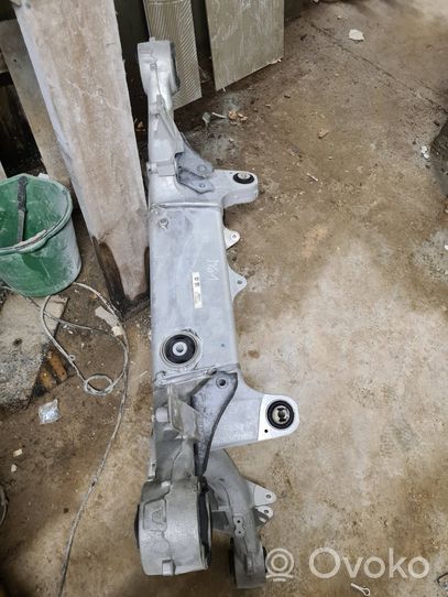 BMW 5 G30 G31 Poutre arrière 6866423