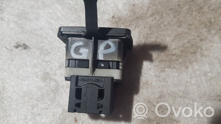 Fiat Grande Punto USB socket connector 735429751
