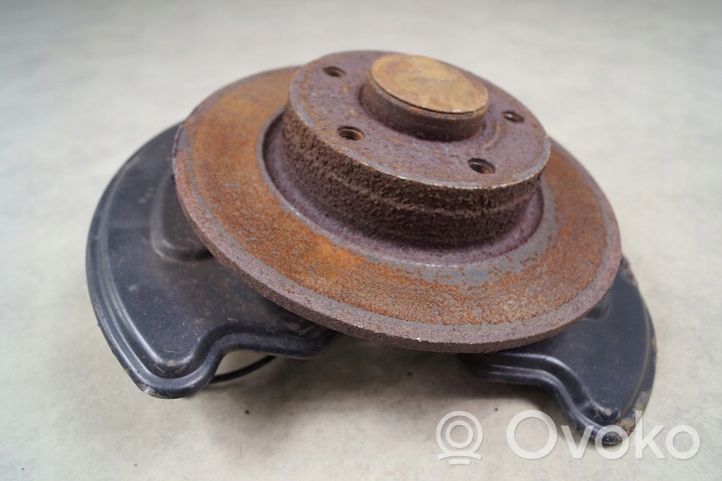 Opel Vivaro Rear wheel hub spindle/knuckle 