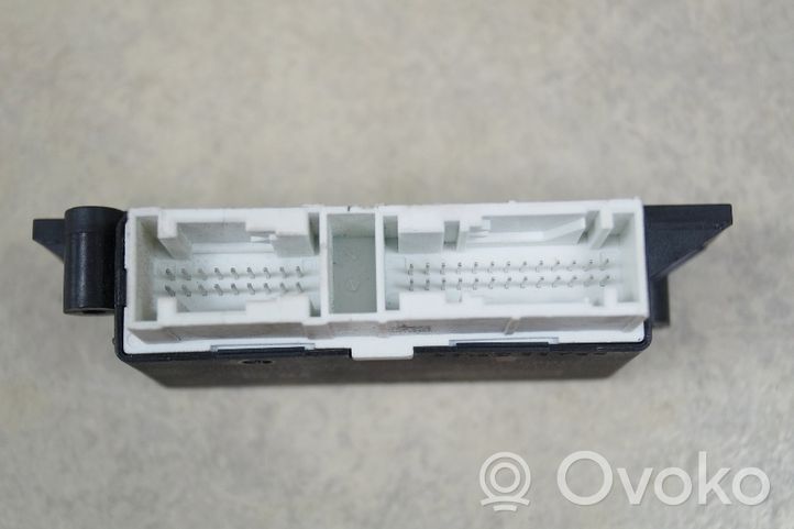 Audi A3 S3 8V Pysäköintitutkan (PCD) ohjainlaite/moduuli 5Q0919283E