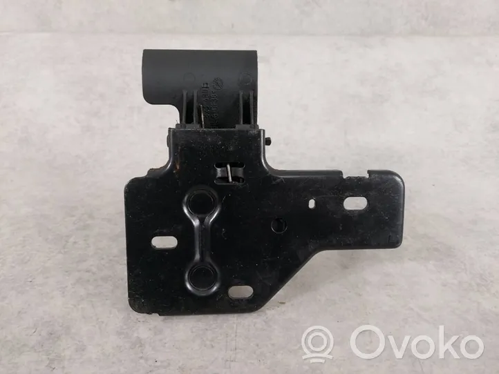 Volkswagen Polo IV 9N3 Anello/gancio chiusura/serratura del vano motore/cofano 7T0823480B