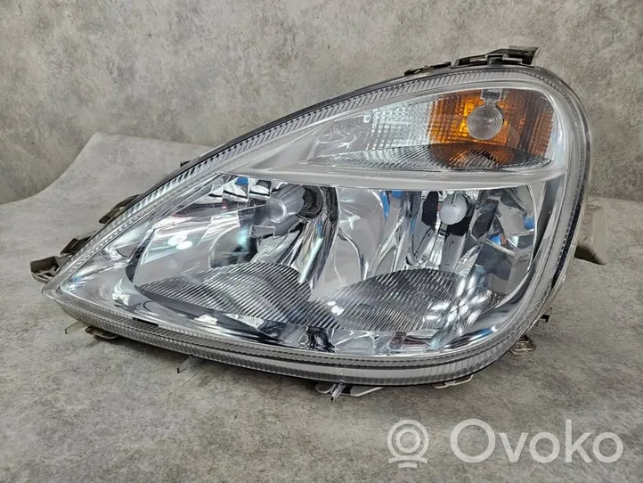 Mercedes-Benz A W168 Lampa przednia A1688201761