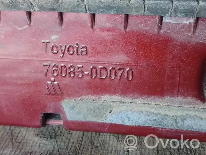 Toyota Yaris Spoileris galinio dangčio 760850D070