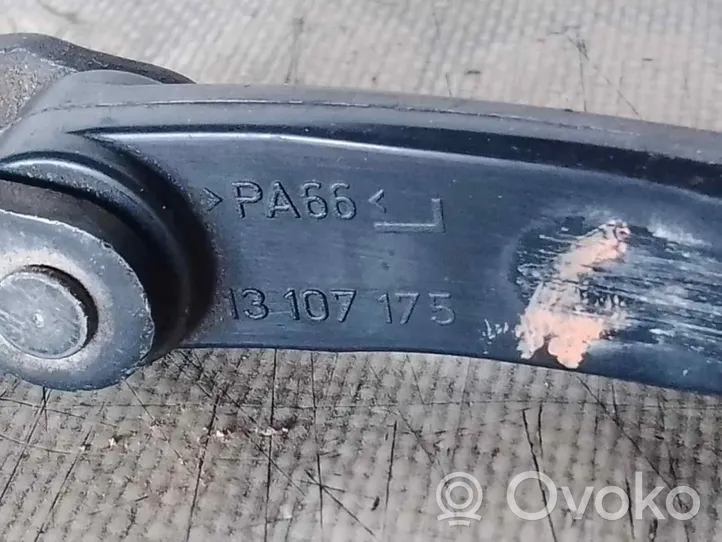 Opel Astra H Zawias klapy tylnej bagażnika 13107175