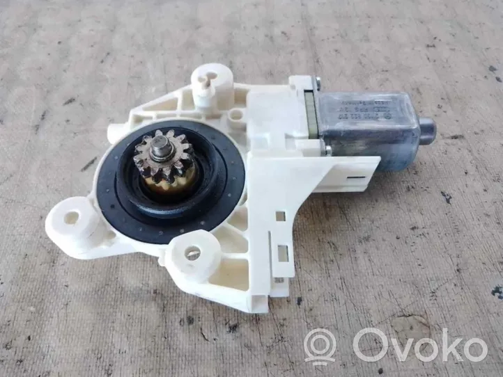 Ford Focus Moteur de lève-vitre de porte avant 4M5T14A389