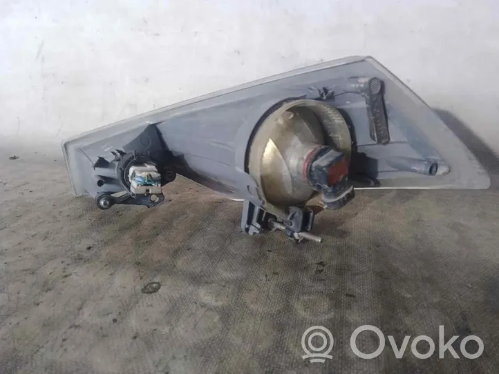 Citroen C5 Światło przeciwmgłowe przednie 27156200