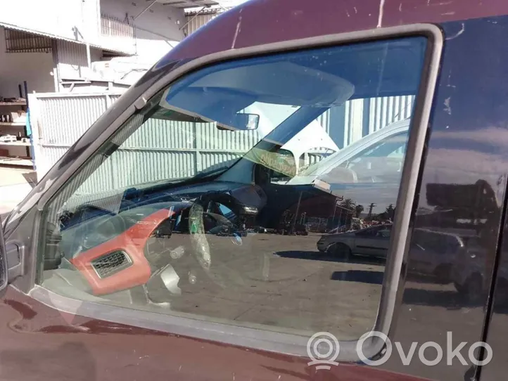 Fiat Doblo Etuoven ikkunalasi, neliovinen malli 