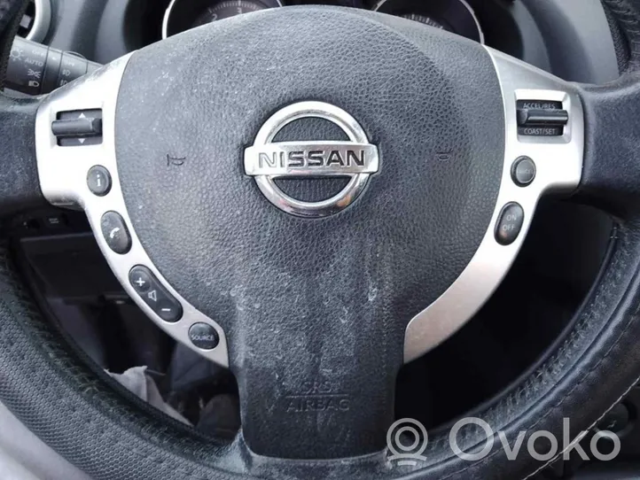 Nissan Qashqai+2 Ohjauspyörän turvatyyny 