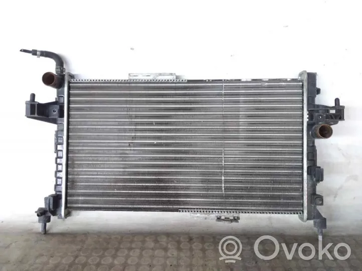 Opel Combo C Jäähdyttimen lauhdutin 63094