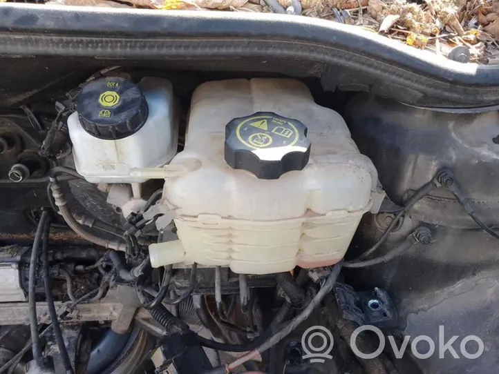 Opel Astra J Vase d'expansion de carburant 