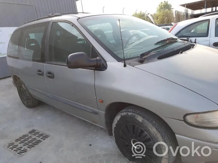 Chrysler Voyager Etuoven lukko 04717338