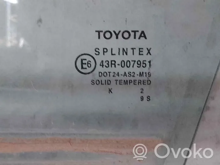 Toyota Corolla E120 E130 Etuoven ikkunalasi, neliovinen malli 6810202120