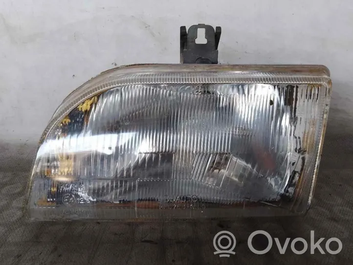 Ford Fiesta Lampa przednia 