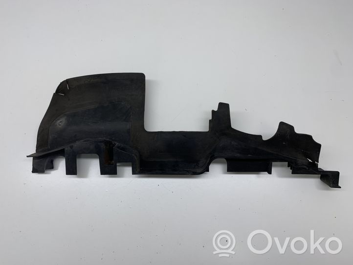 Volkswagen PASSAT B5.5 Intercooler air guide/duct channel 3B0121284