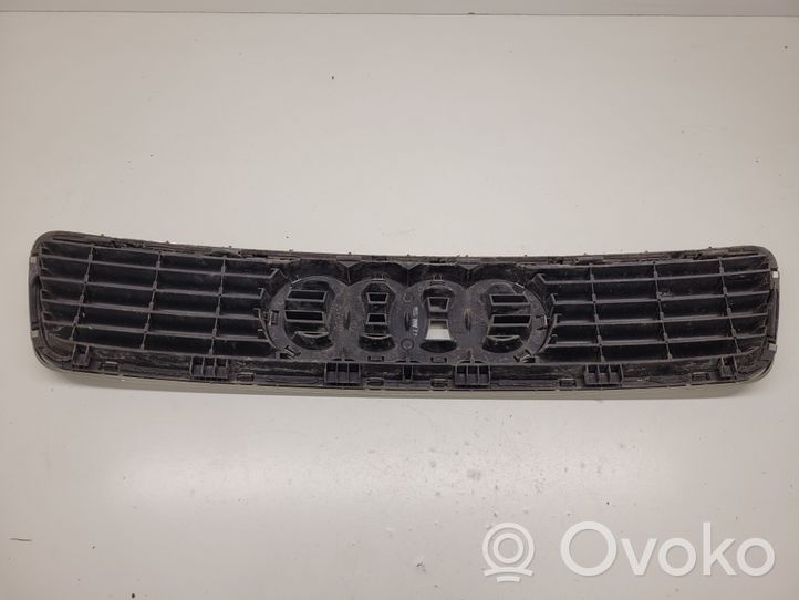 Audi A4 S4 B5 8D Griglia superiore del radiatore paraurti anteriore 8D0853651J