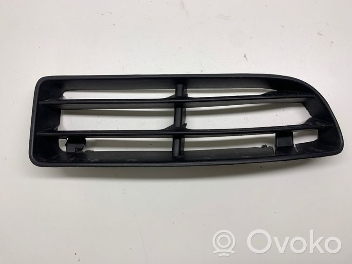 Volkswagen Bora Mascherina inferiore del paraurti anteriore 1J5853666C