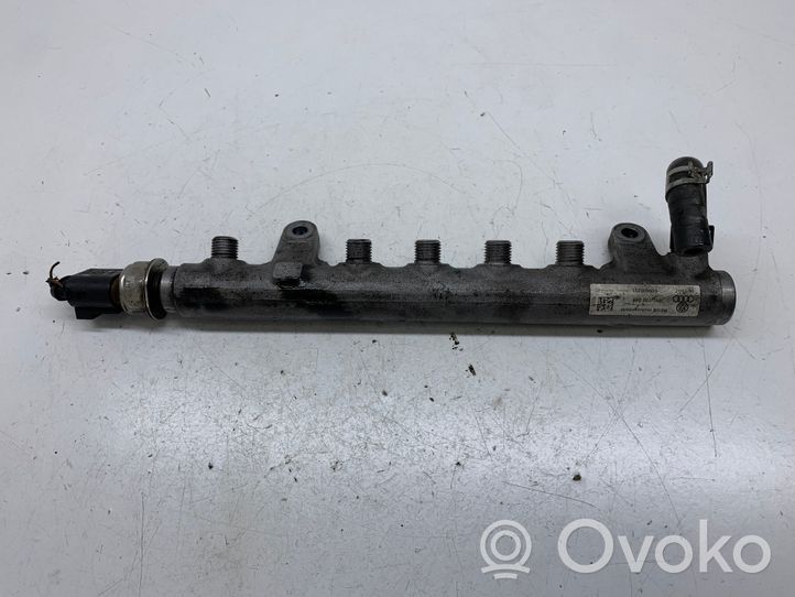 Volkswagen Touran I Tuyau de conduite principale de carburant 03L130089