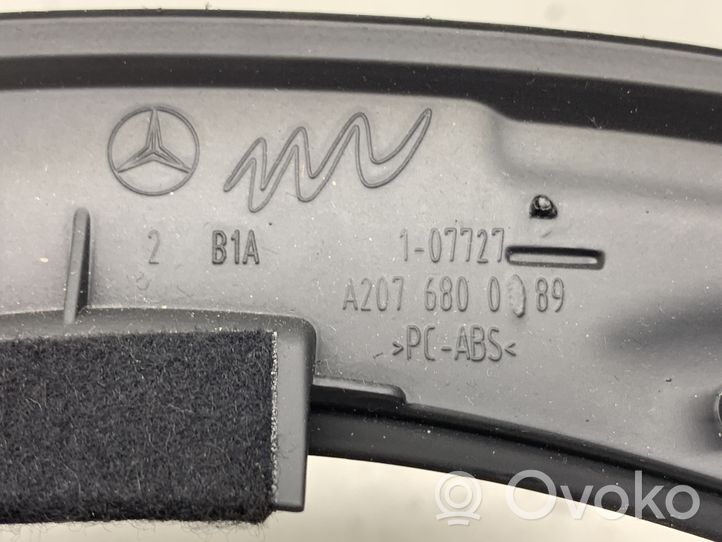 Mercedes-Benz E A207 Prietaisų skydelio apdaila A2076800089