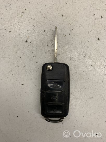 Volkswagen PASSAT B5.5 Ignition key/card 1J0959753AH