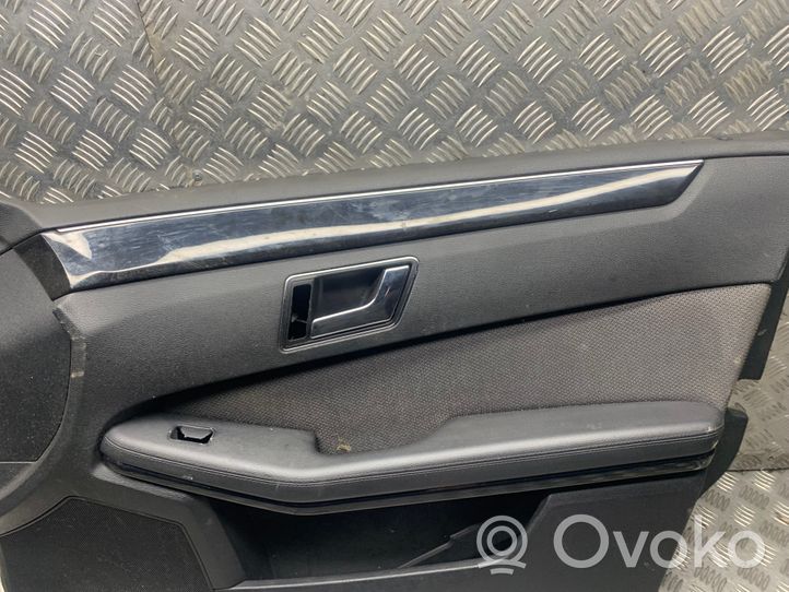 Mercedes-Benz E W212 Boczki / Poszycie drzwi przednich A2127600261