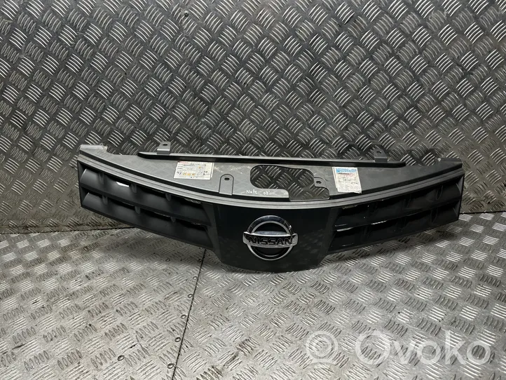 Nissan Note (E11) Maskownica / Grill / Atrapa górna chłodnicy 