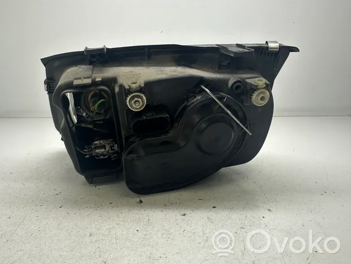 Volkswagen Bora Lampa przednia 96359800R