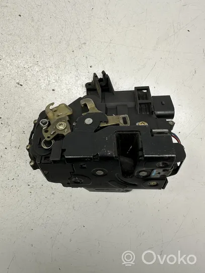 Audi A6 S6 C5 4B Serrure de porte avant 4B1837015G