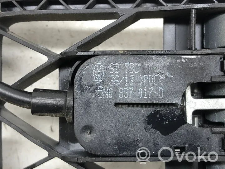 Audi A3 S3 8V Klamka/wspornik zewnętrzny drzwi przednich 8V0837885