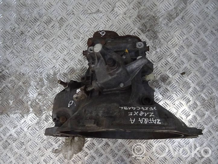 Opel Zafira A Mechaninė 5 pavarų dėžė F17C419