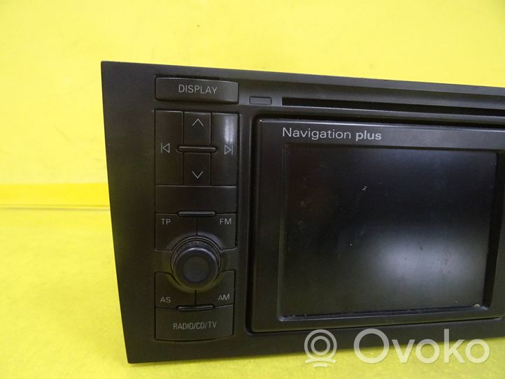 Audi A6 S6 C5 4B Panel / Radioodtwarzacz CD/DVD/GPS 4B0035192F