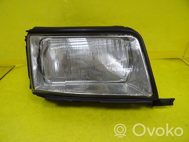 Audi 100 S4 C4 Lampa przednia 