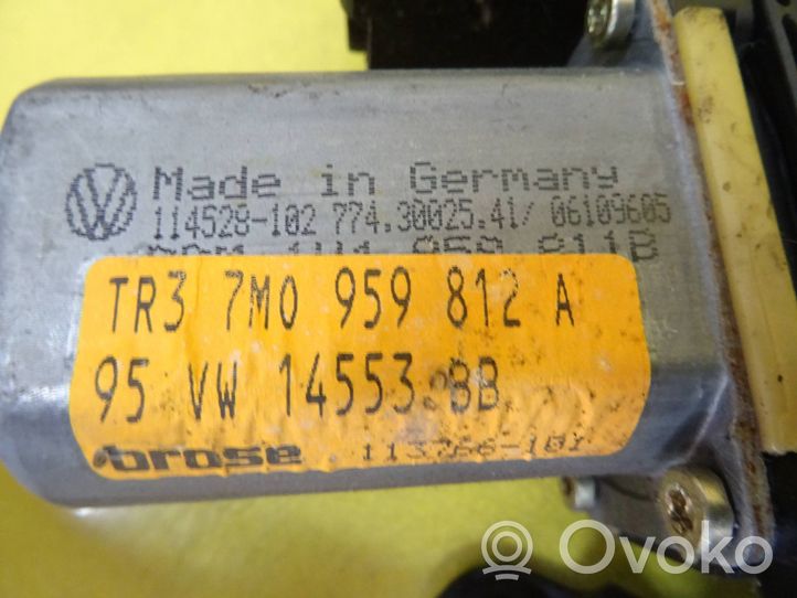 Volkswagen Sharan Silniczek podnoszenia szyby drzwi tylnych 7M0959812A