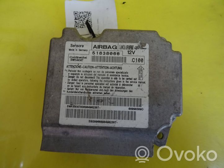 Fiat Grande Punto Module de contrôle airbag 51838066