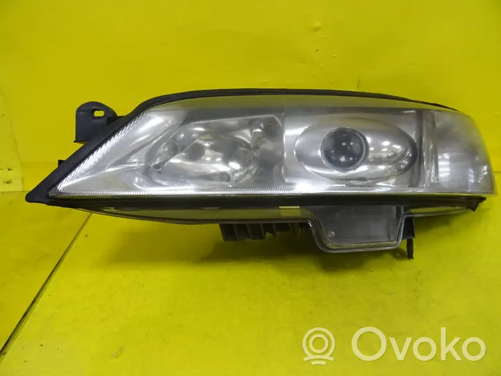 Opel Vectra B Lampa przednia 