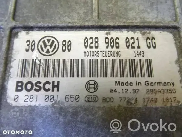 Volkswagen Golf III Calculateur moteur ECU 028906021GG