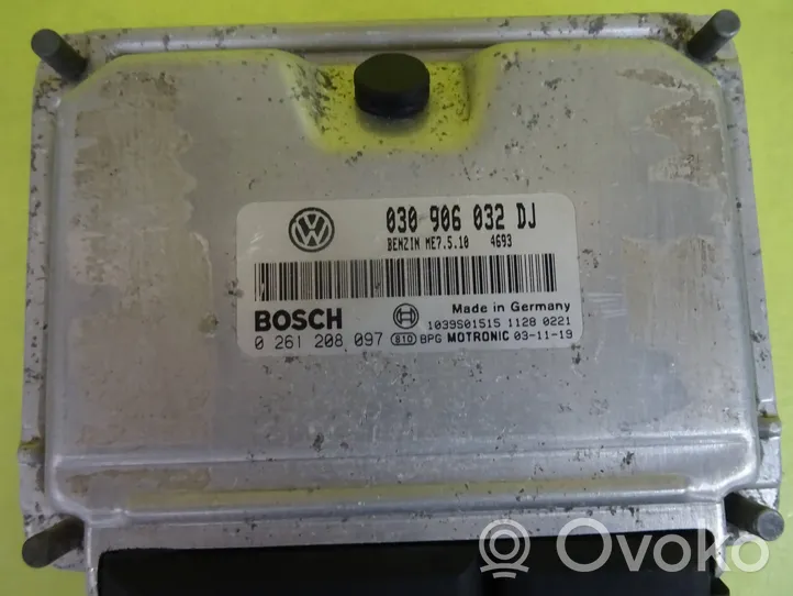 Seat Arosa Calculateur moteur ECU 030906032DJ