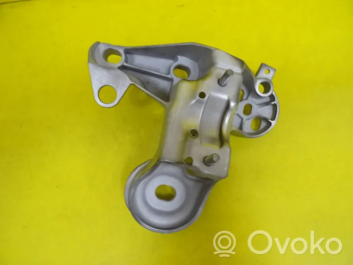 Audi A4 S4 B6 8E 8H Support, suspension du moteur 8E0199352F