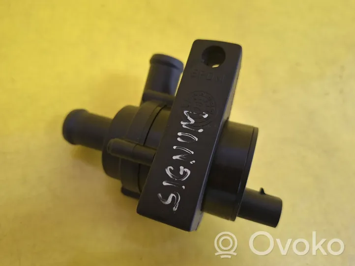 Opel Signum Pompe à eau de liquide de refroidissement 13106848