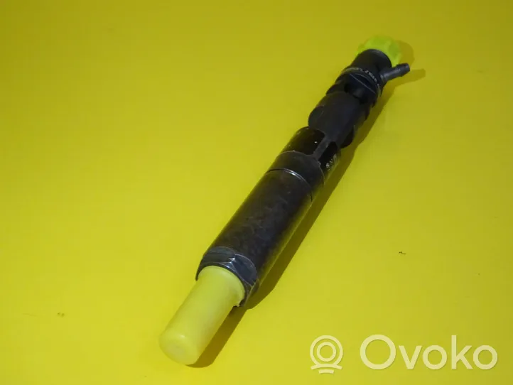 Renault Megane III Injecteur de carburant 28237259