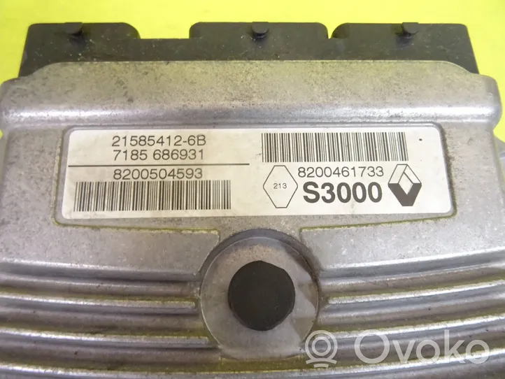Renault Clio III Calculateur moteur ECU 8200461733