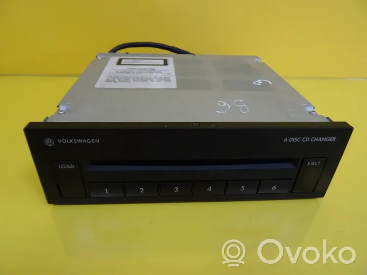 Volkswagen PASSAT B6 Changeur CD / DVD 3C0035110A