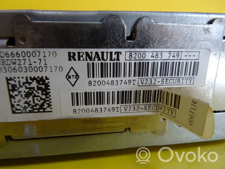Renault Laguna II Radio/CD/DVD/GPS-pääyksikkö 8200483749