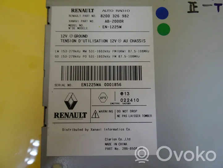 Renault Laguna II Panel / Radioodtwarzacz CD/DVD/GPS 8200326982