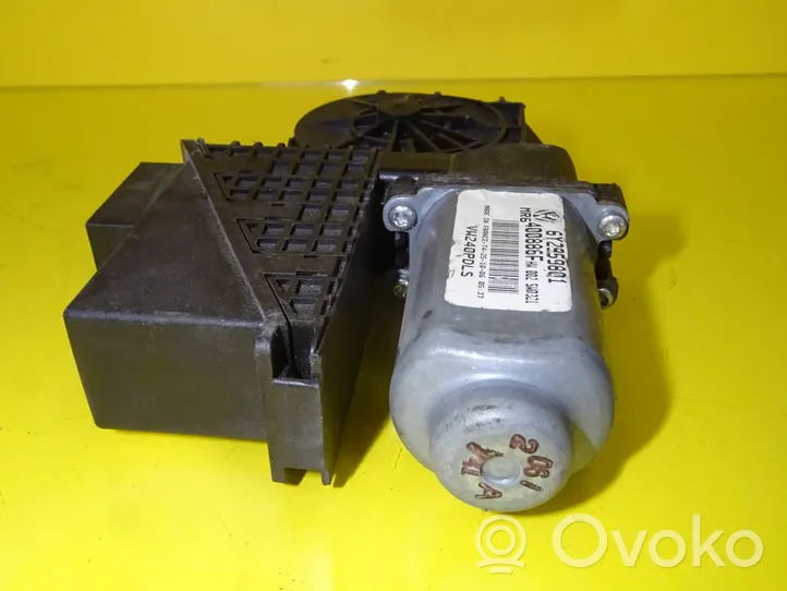 Volkswagen Polo IV 9N3 Moteur de lève-vitre de porte avant 6Y2959801